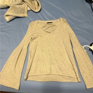 AMERICAN EAGLE SWEATER
